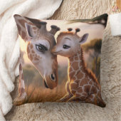 優しいキリン愛 : 赤ちゃんがお母さんにキス クッション (ブランケット)