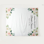 優しいピンクの花のウェディングシャワー写真用背景 タペストリー (正面(横))