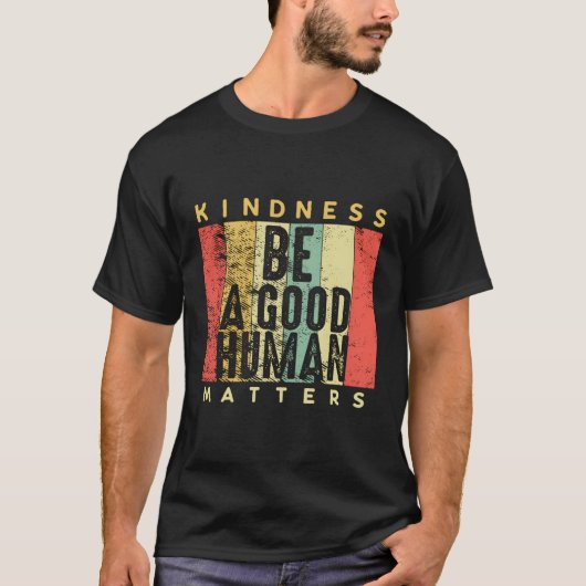 優しい事が多い Tシャツ (正面)