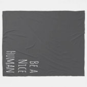 優しい人間の優しさことわざミニマリストブラック フリースブランケット (正面(横))