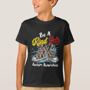 優しい唯一の自閉症意識パズルシューズBe Ki Tシャツ