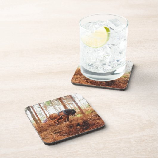 優しい巨人 – 荷車を引く森の中の馬の運搬ログ コースター (右側)