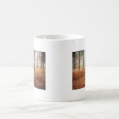 優しい巨人 – 荷車を引く森の中の馬の運搬ログ コーヒーマグカップ (中央)