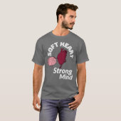 優しい心と強い精神 Tシャツ (正面フル)