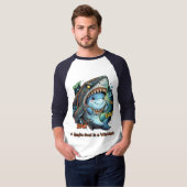 優しい心を持つサメ Tシャツ (正面フル)