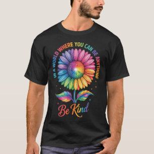 優しい花 虹 LGBTQ+ トランスジェンダー バイセクシャル ゲイ レズビアン Tシャツ
