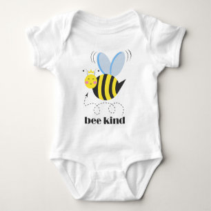 優しい蜂のプリンセス 王冠とスローガン Bee Kind ベビーボディスーツ
