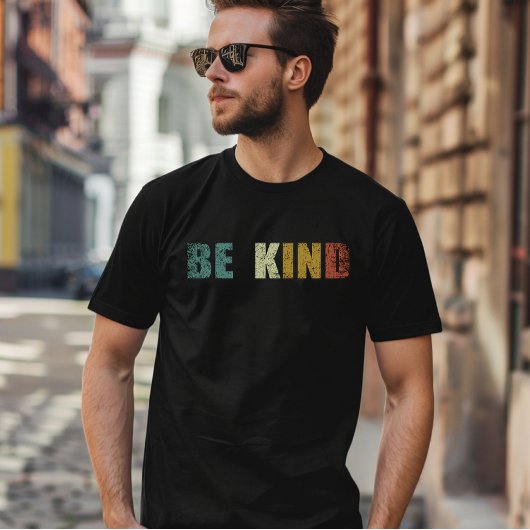 優しさであふれて Tシャツ