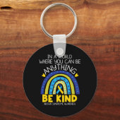 優しさ – ダウン症候群認識度ブルーイエローリブ キーホルダー (正面)