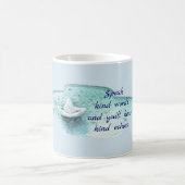 優し話い言葉引用文と紙ボート コーヒーマグカップ (中央)