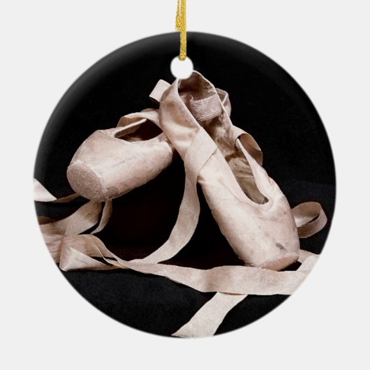 優美のバレエシューズの休日のオーナメントの基礎 セラミックオーナメント (裏面)