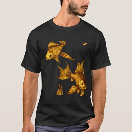 優雅で輝かしい金の金魚 Tシャツ (正面)