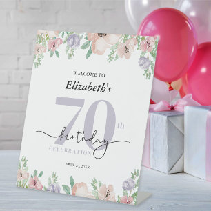 優雅なパステルフラワーの70歳の誕生日パーティーウェルカム 台座サイン