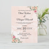優雅なピンククリームのフラワーモチーフの結婚記念日  招待状 (スタンド正面)
