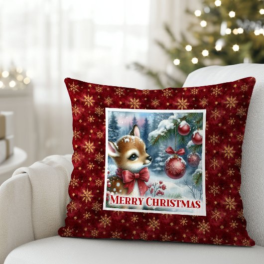 優雅な子鹿の雪の森のクリスマス クッション