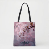 優雅な桜の水面映りトートバッグ | トートバッグ (正面)