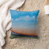 優雅な白熱［赤熱］光を放つ夕日の丘 クッション (ブランケット)