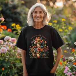 優雅な花は集まりで最も輝く Tシャツ