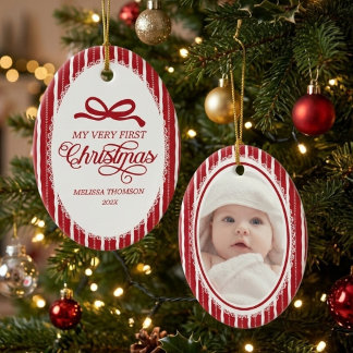 優雅な赤いリボンのリボン 赤ちゃんの最初のクリスマスの名前 セラミックオーナメント