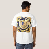 優雅な金のシールド付き紋章 Tシャツ (裏面フル)