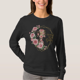 優雅に咲く – 菉しい花のシルエットアート Tシャツ