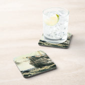 元の大西洋ケーブルを置くHMS Agamemnon コースター (右側)