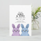 兄弟デュオの誕生日パーティーブルー&パープルバニー 招待状 (スタンド正面)