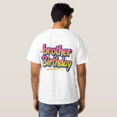 兄弟 誕生日 カラフル グラフィティ レタリング Tシャツ (裏面フル)