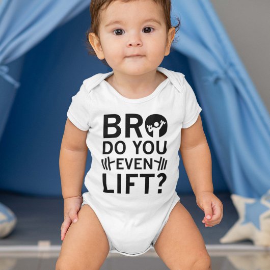 兄貴も持ち上げる? ベビーボディスーツ