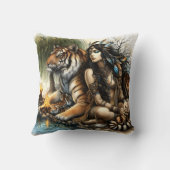 先住民と虎の水差し クッション (裏面)