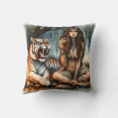 先住民のアメリカ人女性が虎と水辺に座っている クッション (裏面)