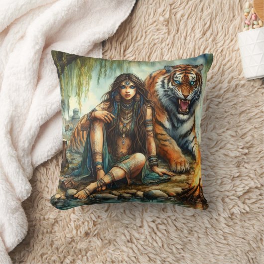 先住民のアメリカ人女性が虎と水辺に座っている クッション (ブランケット)