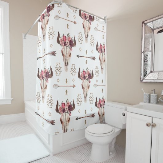 先住民のブルスカルと矢印の部族のシームレスパター シャワーカーテン (インサイチュ)