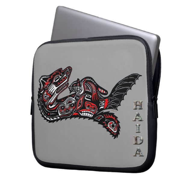 先住民アメリカンハイダオッタアートラップトップスリーブ ラップトップスリーブ (正面左)