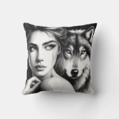 先住民アメリカ人女性がウルフを抱き寄せる夕暮れ クッション (裏面)