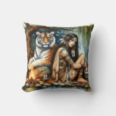 先住民アメリカ人女性タイガーと川のそばに座る クッション (正面)