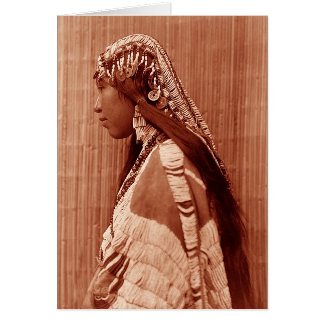 先住民アメリカ人女性 (正面)