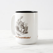 先延ばしをするなホワイトラビットウォッチワンダーランド ツートーンマグカップ (正面左)