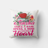 先生が先生の手品を取る クッション (正面)