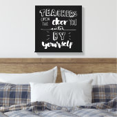 先生が自分で入力するドアを開ける キャンバスプリント (インサイチュ (寝室))