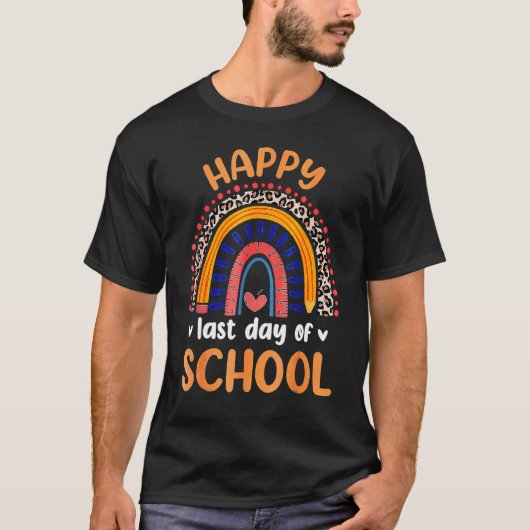 先生と生徒の最後の登校日 おめでとう卒業 Tシャツ (正面)
