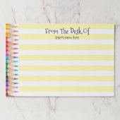 先生の名前が並んだ鉛筆の机の上に書いてある ペーパーパッド (正面)