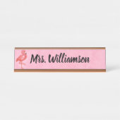 先生の教育者の専門のピンクのフラミンゴ デスクネームプレート (正面)