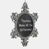 先生の違いを作るシャルボードデザインギフト スノーフレークピューターオーナメント (左)