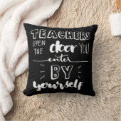 先生はあなたが独りで入るドアに開けます クッション (ブランケット)