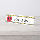 先生パーソナライズされたの漫画のリンゴとルーラー デスクネームプレート (正面)