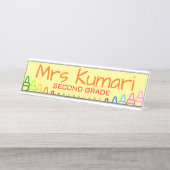 先生パーソナライズされたクレヨンデザイン デスクネームプレート (正面)