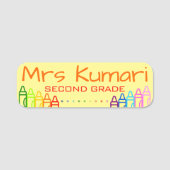 先生パーソナライズされたクレヨンデザイン 名札 (正面)