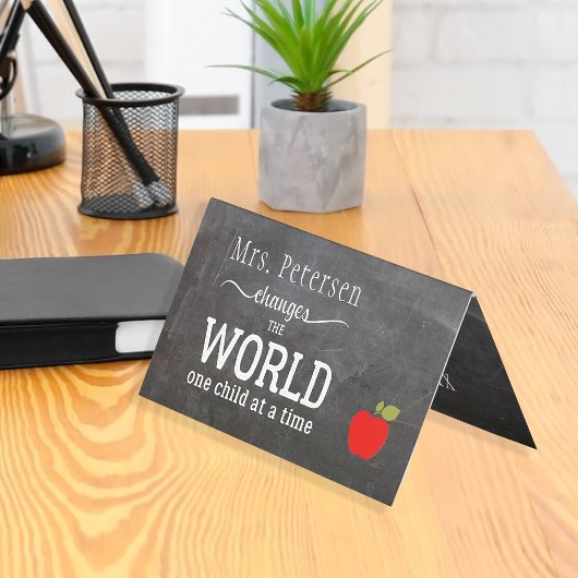 先生名黒板白タイポグラフィ引用文