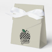 先生第三級第三新学期 フェイバーボックス (正面サイド)